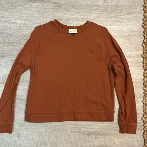 Universal Thread Crew neck